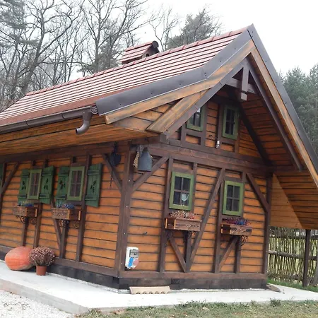 Bavor Latkovce Uhrovec
